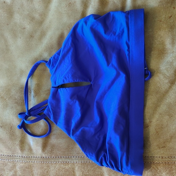 Athleta Keyhole Bikini Top XS - Picture 4 of 8